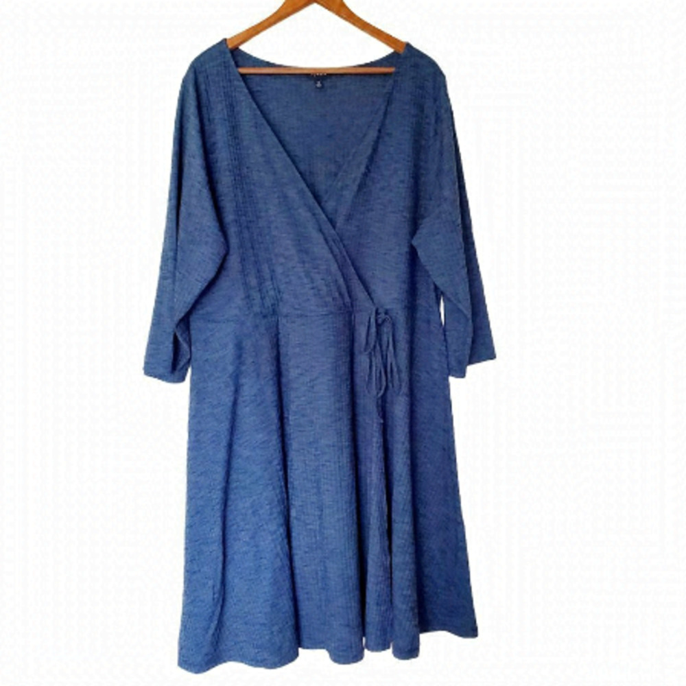 Torrid Plus Size Boho Wrap Midi Dress – Size 3 (3X) | Green Tie Waist Flowy - Picture 2 of 7